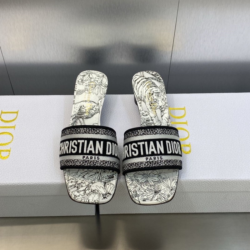 ch**an D*or slippers